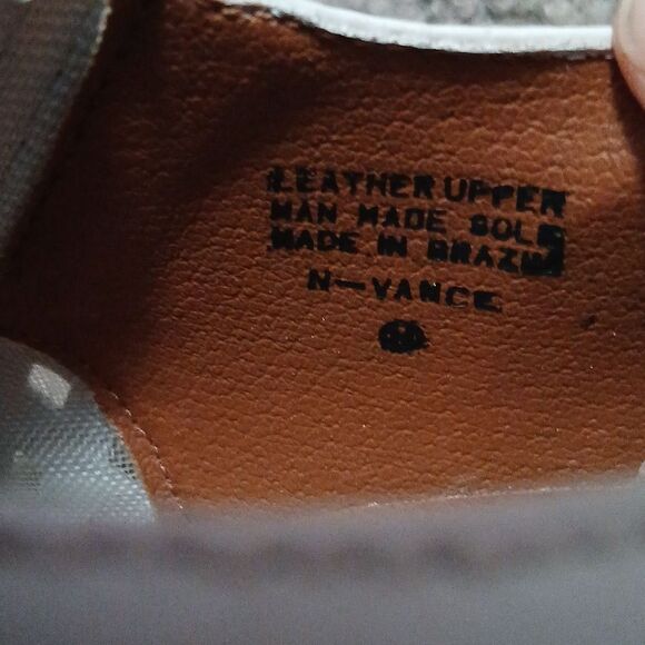 Nine West vintage white laser cut out pointed toe ankle boots Sz 9N EUC - Picture 8 of 10